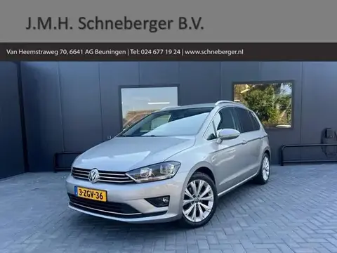 Used VOLKSWAGEN GOLF Petrol 2015 Ad 