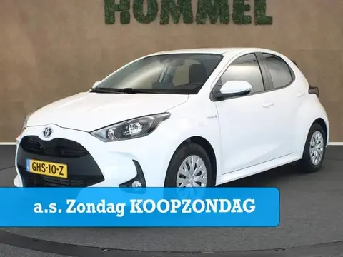 Used TOYOTA YARIS Hybrid 2021 Ad 