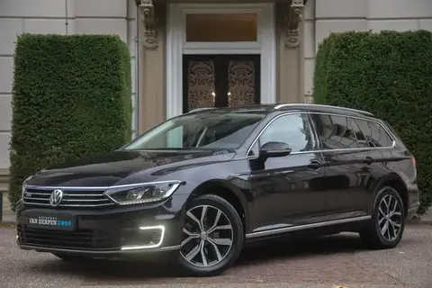 Used VOLKSWAGEN PASSAT Hybrid 2015 Ad 