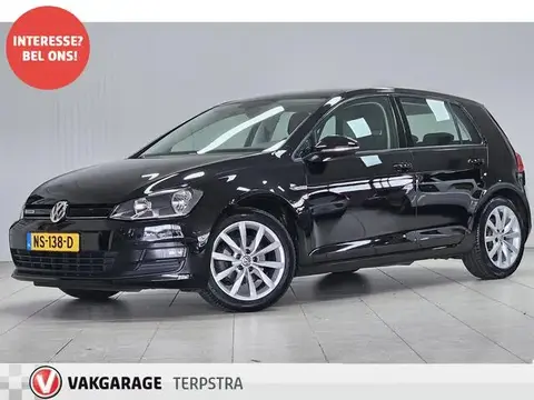 Used VOLKSWAGEN GOLF Petrol 2017 Ad 