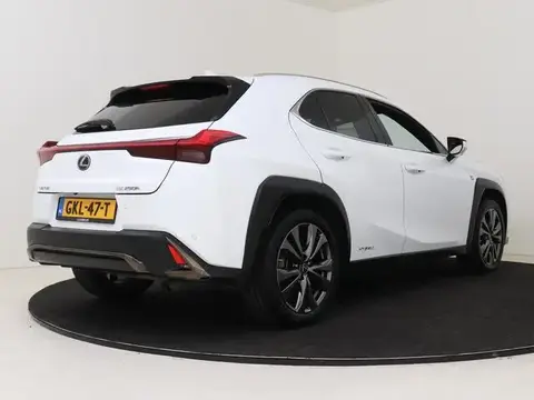 Used LEXUS UX Hybrid 2021 Ad 