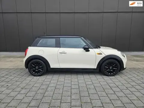 Used MINI ONE Petrol 2015 Ad 