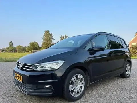 Used VOLKSWAGEN TOURAN Diesel 2017 Ad 