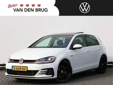 Used VOLKSWAGEN GOLF Petrol 2018 Ad 