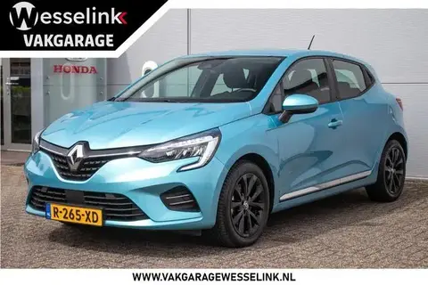 Used RENAULT CLIO Hybrid 2021 Ad 