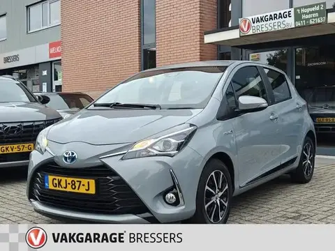 Used TOYOTA YARIS Hybrid 2018 Ad 