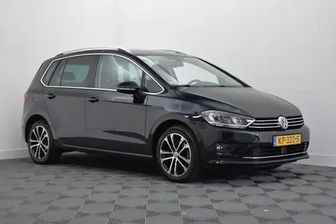 Used VOLKSWAGEN GOLF Petrol 2015 Ad 