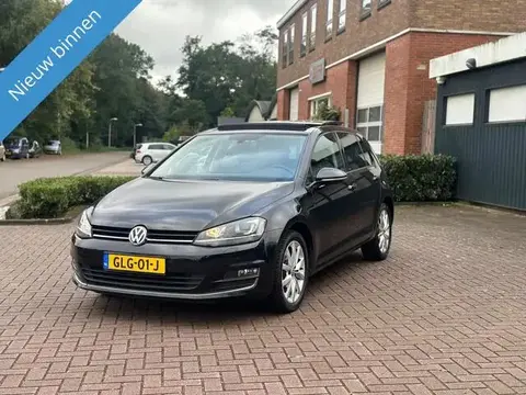 Used VOLKSWAGEN GOLF Petrol 2016 Ad 