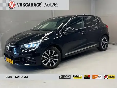 Used RENAULT CLIO Hybrid 2022 Ad 