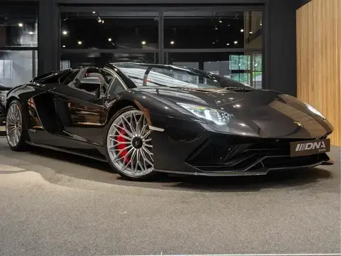 Used LAMBORGHINI AVENTADOR Petrol 2018 Ad 