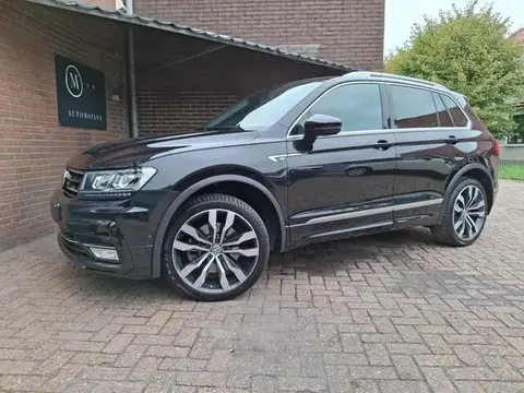 Used VOLKSWAGEN TIGUAN Petrol 2017 Ad 