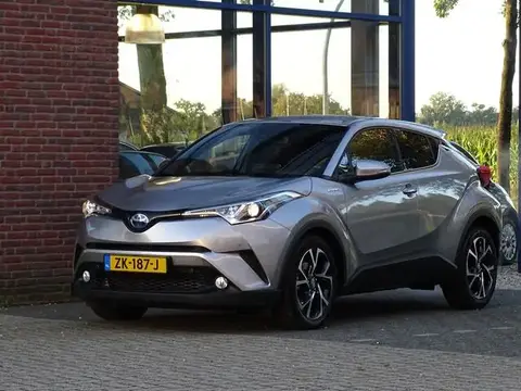 Used TOYOTA C-HR Hybrid 2019 Ad 