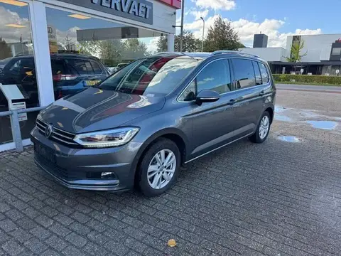 Used VOLKSWAGEN TOURAN Petrol 2019 Ad 