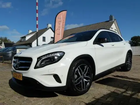 Annonce MERCEDES-BENZ CLASSE GLA Essence 2015 d'occasion 