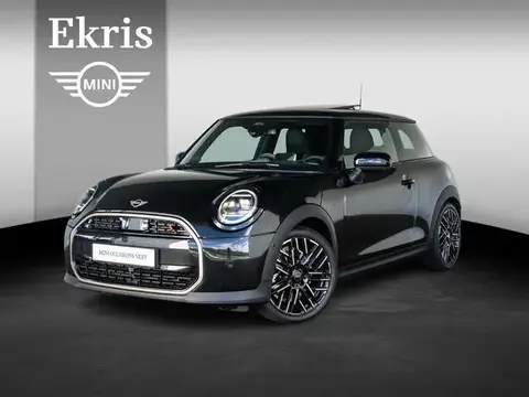 Used MINI COOPER Petrol 2024 Ad 