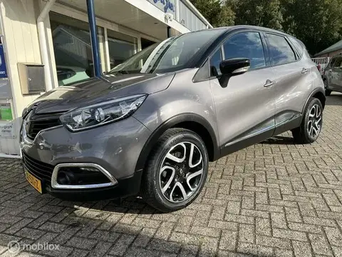 Annonce RENAULT CAPTUR Essence 2016 d'occasion 