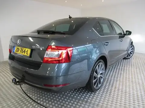 Used SKODA OCTAVIA Petrol 2019 Ad 