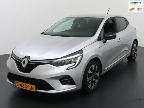 Annonce RENAULT CLIO Essence 2023 d'occasion 