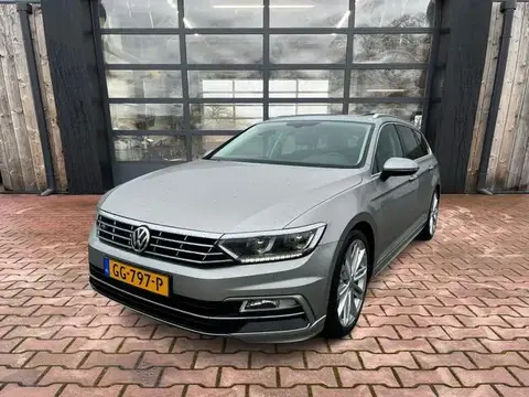 Annonce VOLKSWAGEN PASSAT Essence 2015 d'occasion 