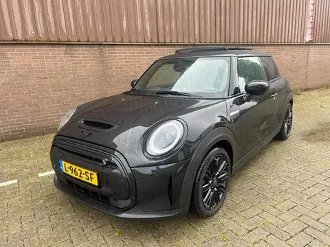 Used MINI MINI Electric 2021 Ad 