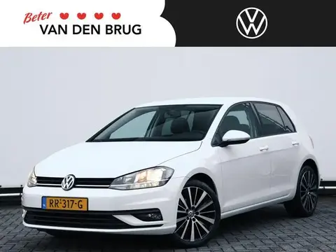 Used VOLKSWAGEN GOLF Petrol 2018 Ad 