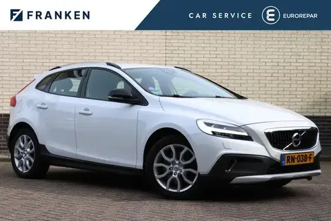 Annonce VOLVO V40 Essence 2018 d'occasion 