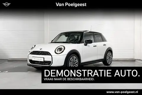 Used MINI COOPER Petrol 2024 Ad 