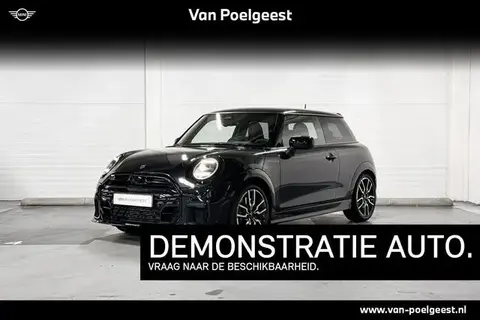 Used MINI COOPER Petrol 2024 Ad 