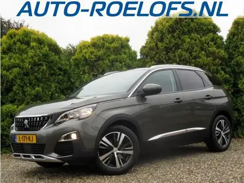 Used PEUGEOT 3008 Petrol 2017 Ad 