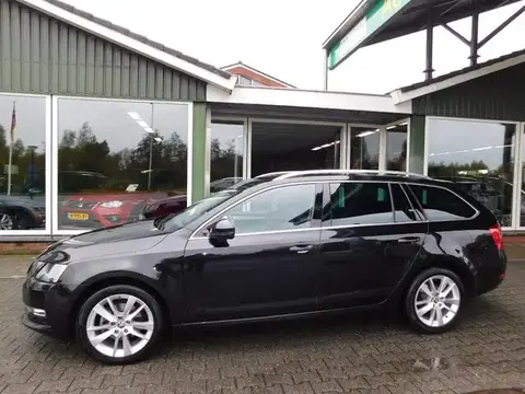 Used SKODA OCTAVIA Petrol 2020 Ad 