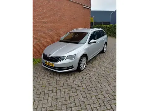 Annonce SKODA OCTAVIA Diesel 2017 d'occasion 