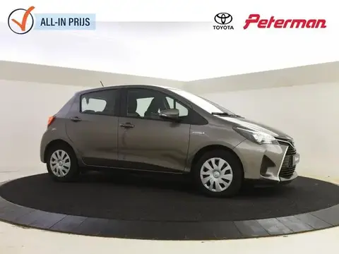 Used TOYOTA YARIS Hybrid 2016 Ad 