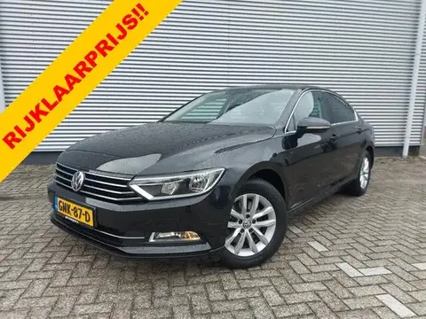 Used VOLKSWAGEN PASSAT Petrol 2017 Ad 