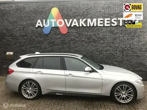 Used BMW SERIE 3 Petrol 2018 Ad 