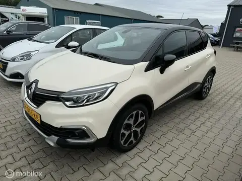 Used RENAULT CAPTUR Petrol 2018 Ad 