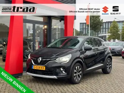 Used RENAULT CAPTUR Hybrid 2023 Ad 