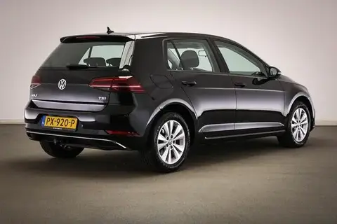 Used VOLKSWAGEN GOLF Petrol 2017 Ad 