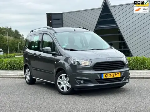 Used FORD TOURNEO Petrol 2017 Ad 