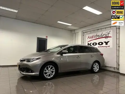 Used TOYOTA AURIS Hybrid 2015 Ad 