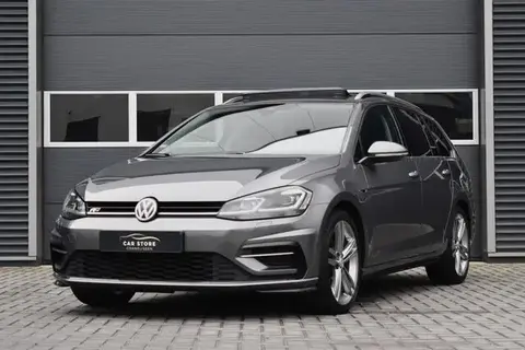 Used VOLKSWAGEN GOLF Petrol 2017 Ad 