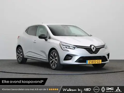 Annonce RENAULT CLIO Essence 2024 d'occasion 