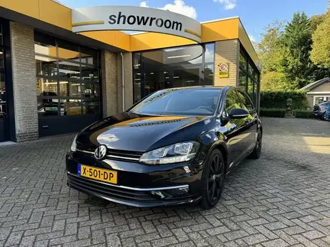 Used VOLKSWAGEN GOLF Petrol 2018 Ad 