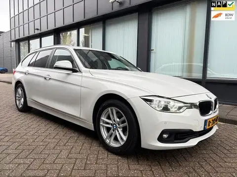 Used BMW SERIE 3 Petrol 2018 Ad 