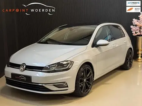 Used VOLKSWAGEN GOLF Petrol 2017 Ad 