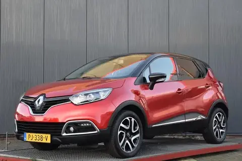 Used RENAULT CAPTUR Petrol 2017 Ad 