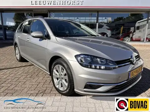 Used VOLKSWAGEN GOLF Petrol 2018 Ad 