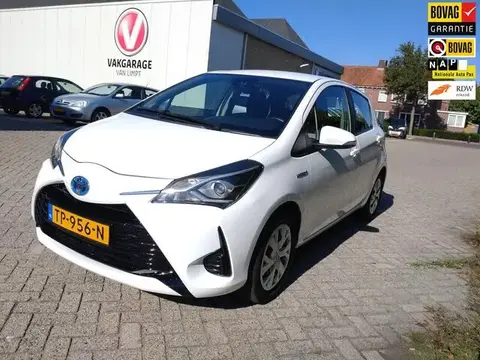 Used TOYOTA YARIS Hybrid 2018 Ad 