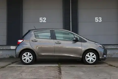 Used TOYOTA YARIS Hybrid 2020 Ad 