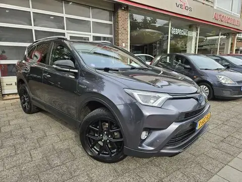 Used TOYOTA RAV4 Hybrid 2018 Ad 