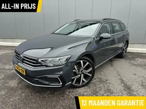 Used VOLKSWAGEN PASSAT Hybrid 2021 Ad 